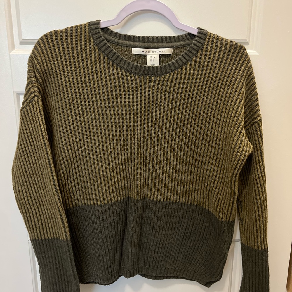 Max Studio Olive and Dark Green Women's Sweater